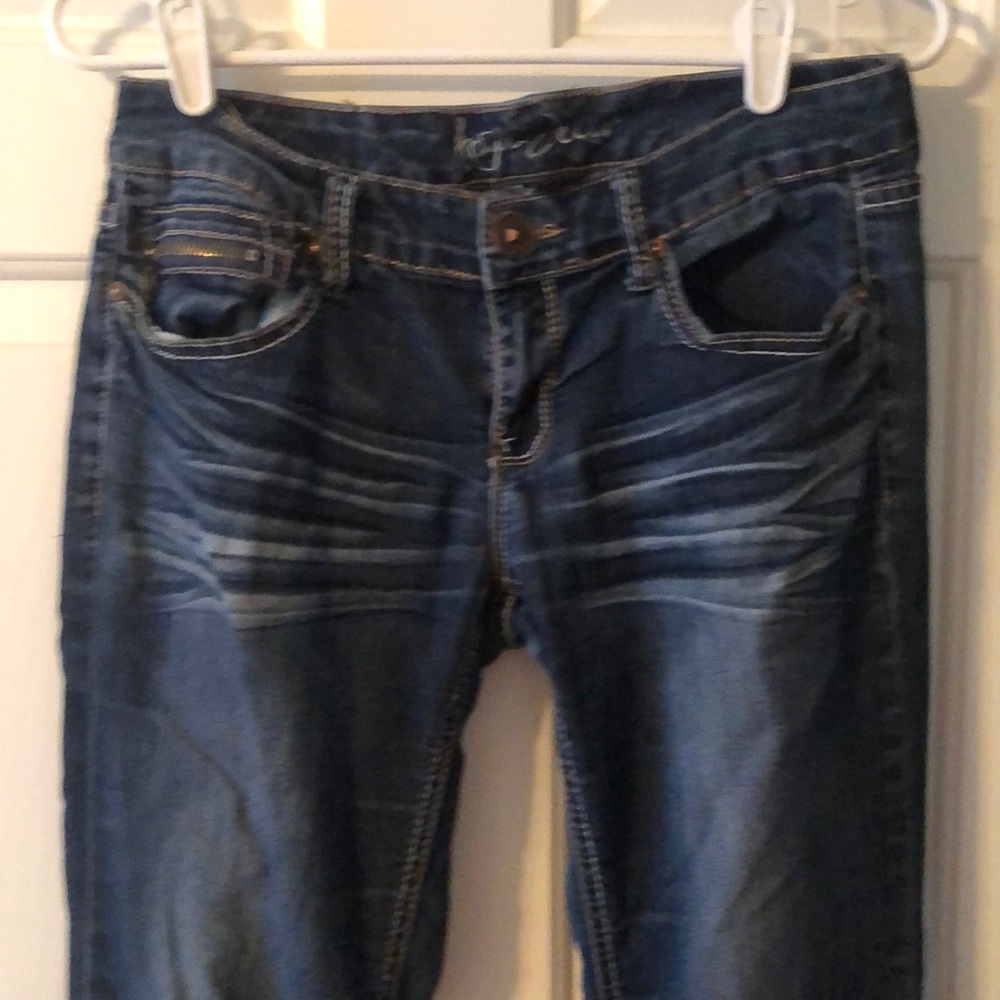 Ariya Jeans